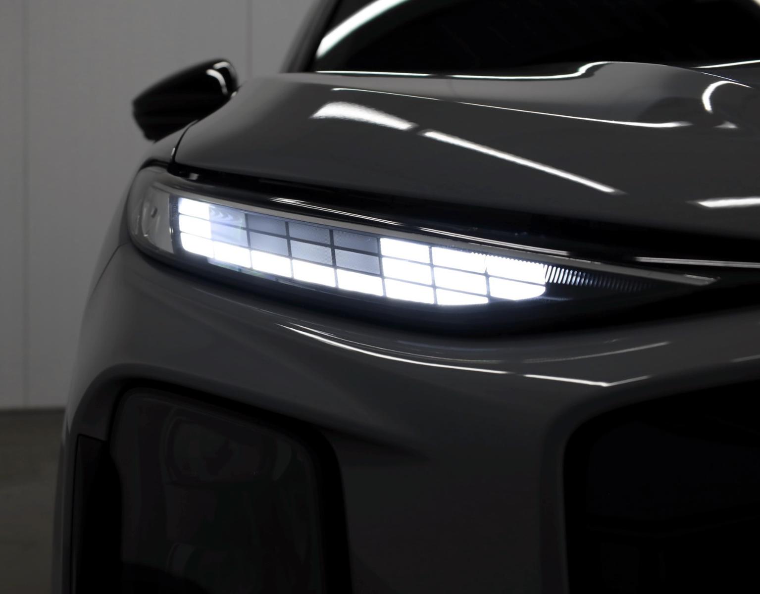 Q3 TFSI quattro, Top Ausstattung!